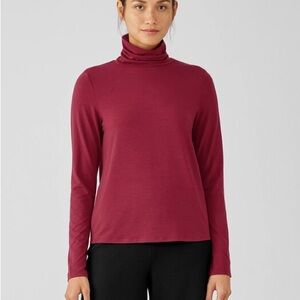 EILEEN FISHER Top S Stretch Viscose Jersey Turtleneck Long Sleeve Berry Red USA